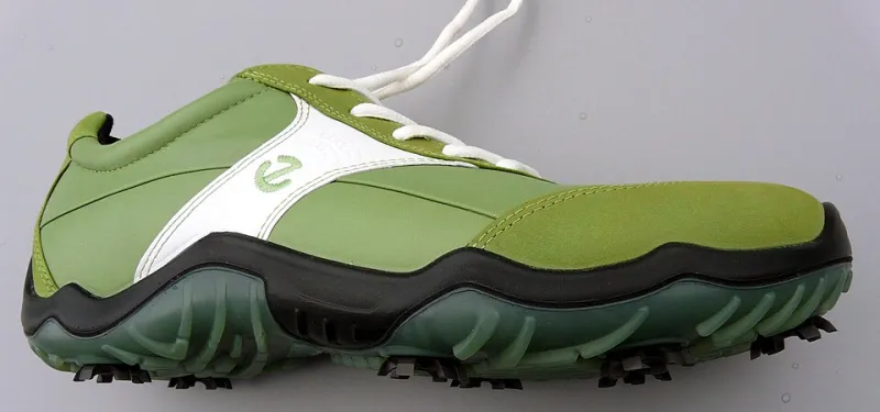 Wat je draagt aan je voeten bepaalt hoe je staat: de complete gids voor golfschoenen